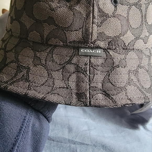 Coach hat nwt - Picture 1 of 4